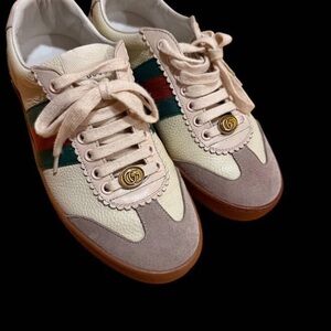 Gucci Women's Beige and Green Lace-Up Sneakers